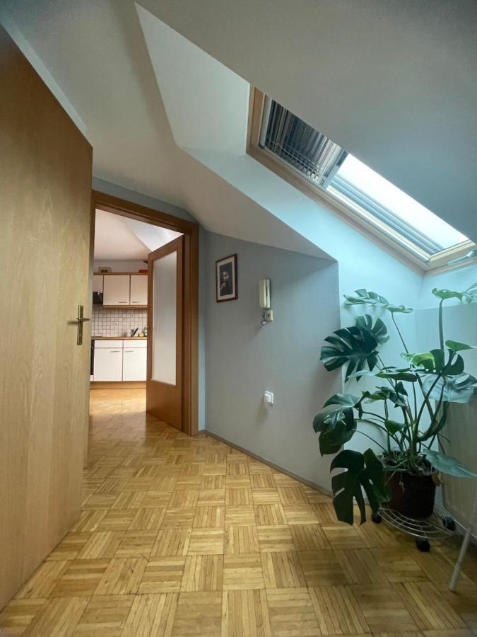 Grazer Schwalbe Apartment ภายนอก รูปภาพ